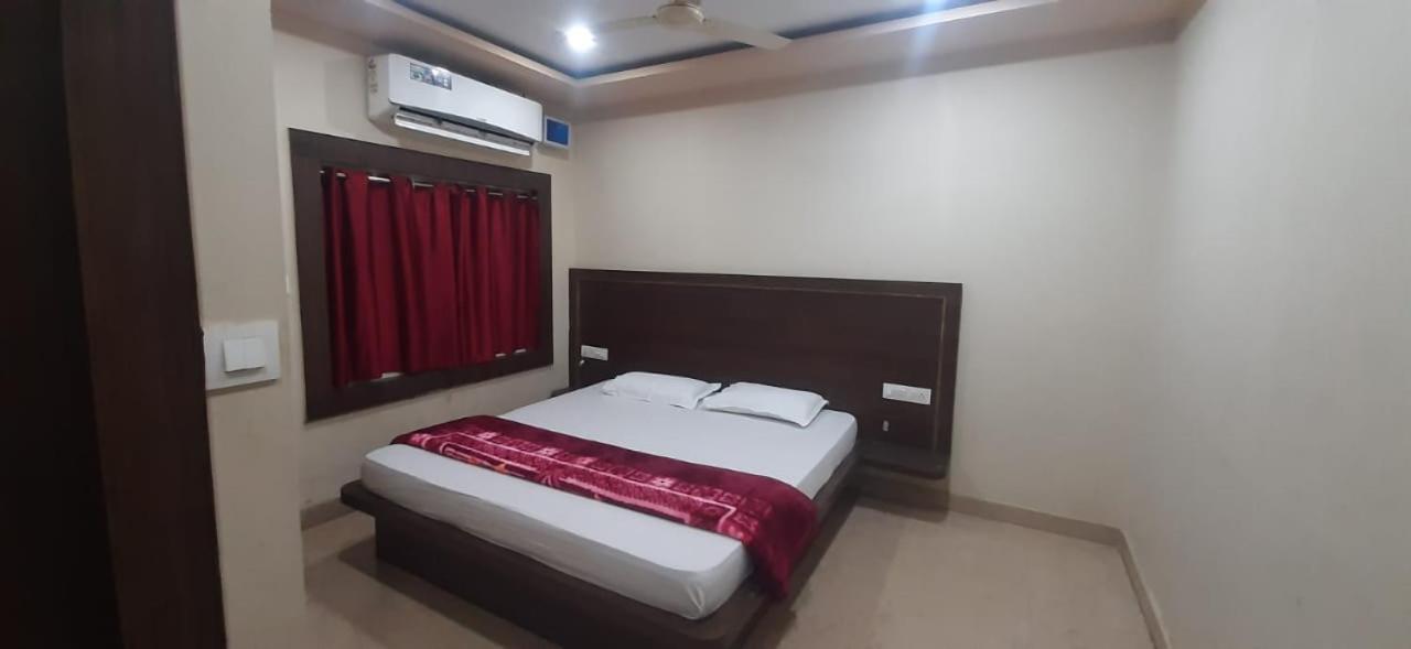 Hotel Sea Queen Puri Exterior foto